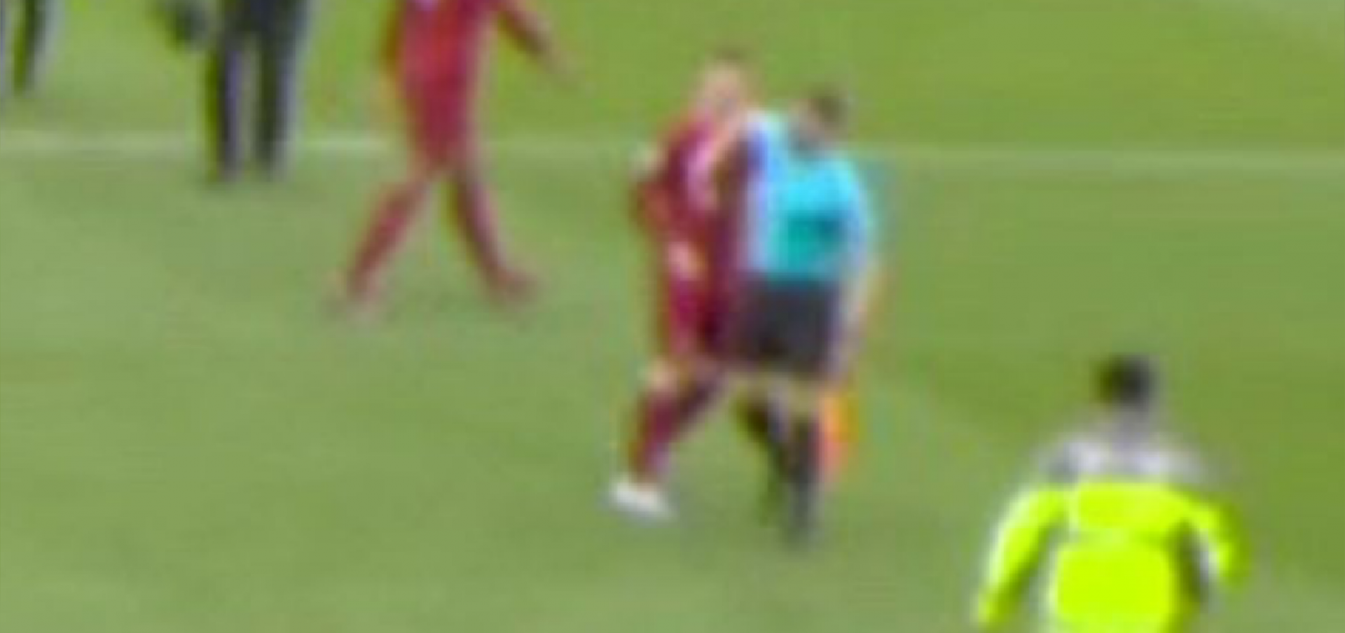 रेफरी Hatzidakis अगले मैच से उपलब्ध नही होंगे  