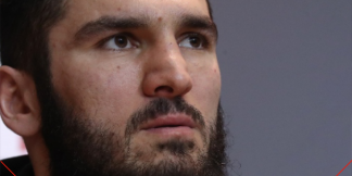 Beterbiev-Smith के बीच की डील बहुत जल्द पुरी हो जाएगी  