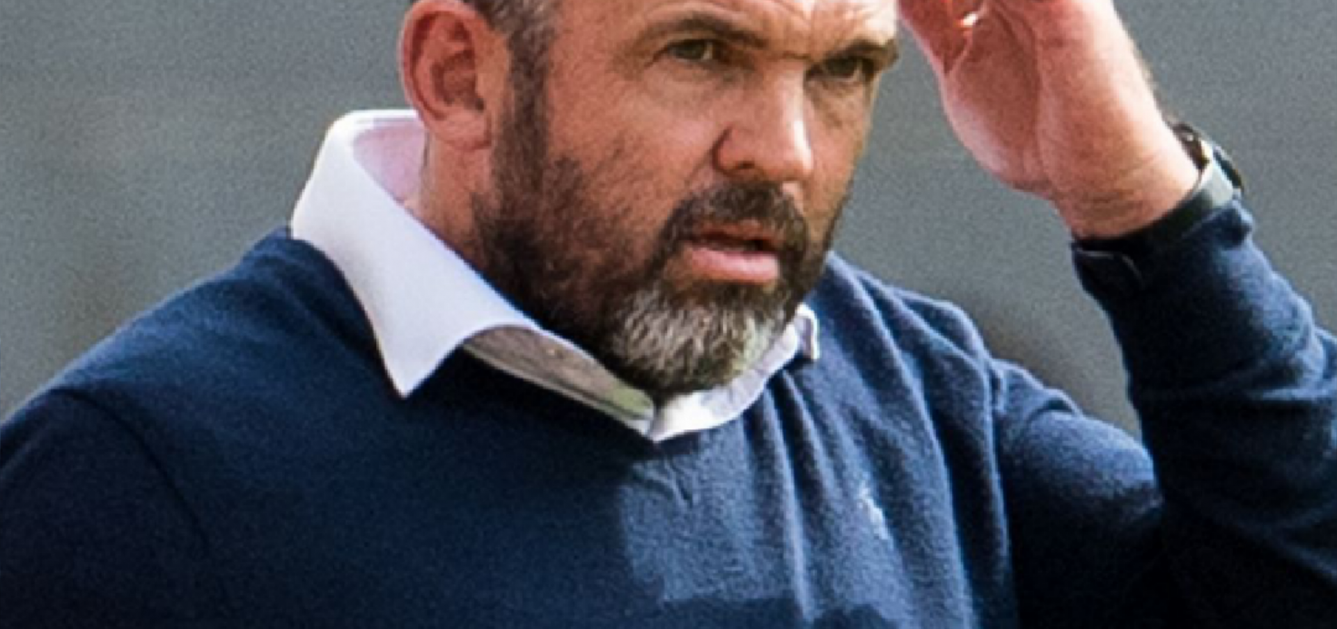 Johnstone ने मेनेजर डेविडसन को दिखाया बाहर का रास्ता  