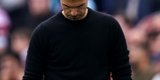 क्या टाइटल जीत का प्रेशर आर्सनल से गलतियाँ करवा रहा है  