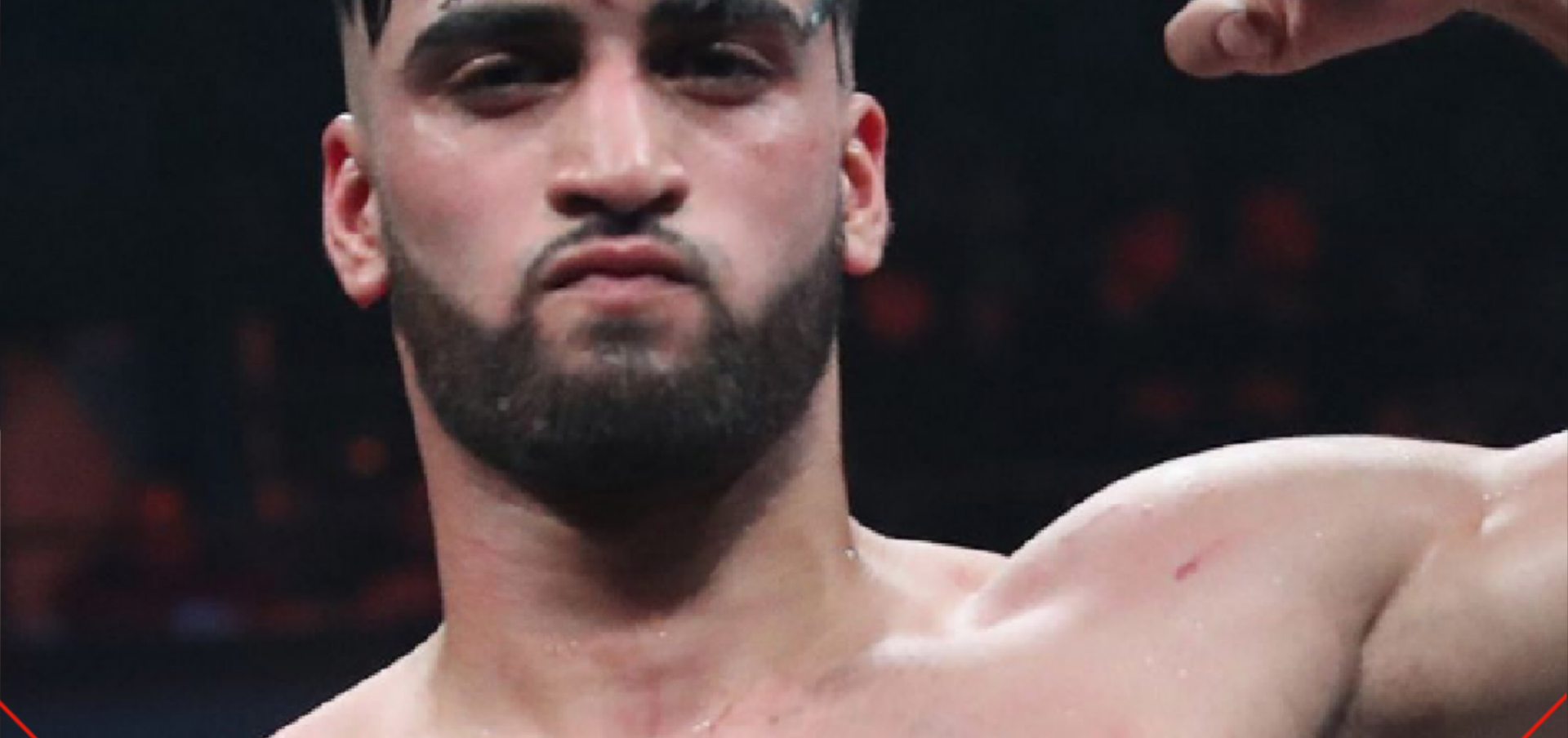 Azim-Fanyan और Caroline Dubois की लडाई जून 16 को बदला गया  