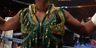 Shields ने सफलता पूर्वक अपने ताज की रक्षा की  