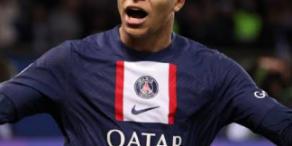 Psg और एमबीप्पे के बीच अभी भी चल रही है खीचातानी  