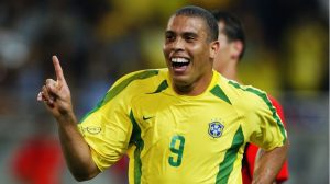 The Top 10 Brazilian Footballers of All Time  