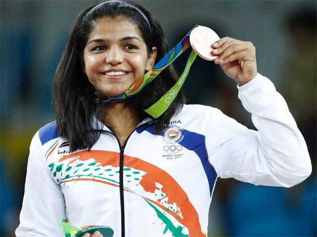 India's First Female Olympic Medalist Wrestler Sakshi Malik  