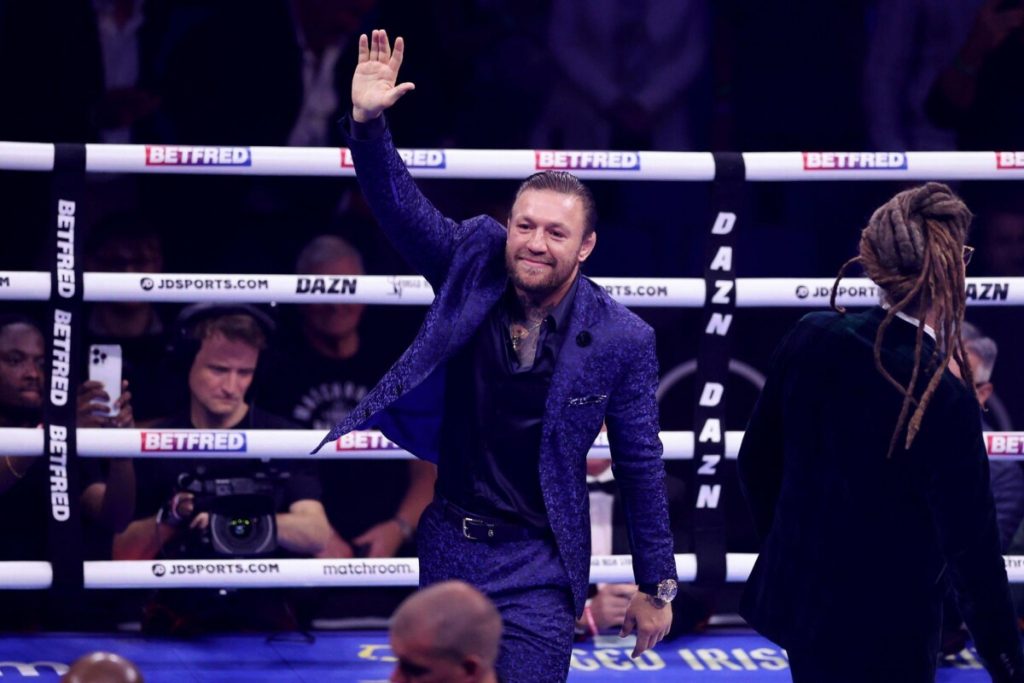 McGregor claims fighting Chandler in December  