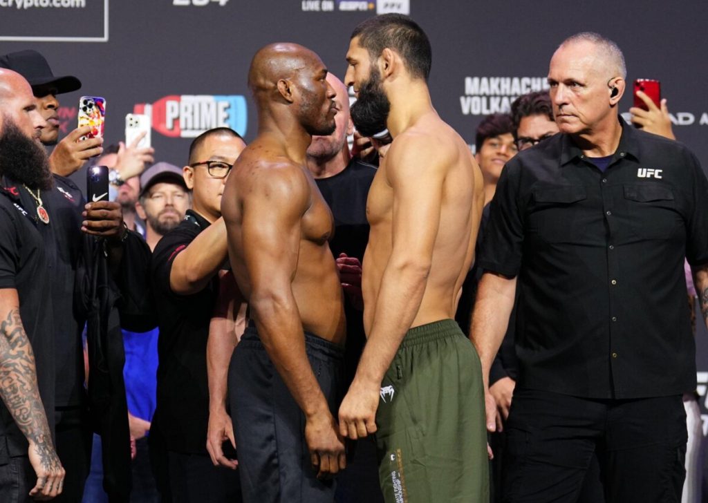 Chimaev signs new contract before facing Usman at UFC 294  