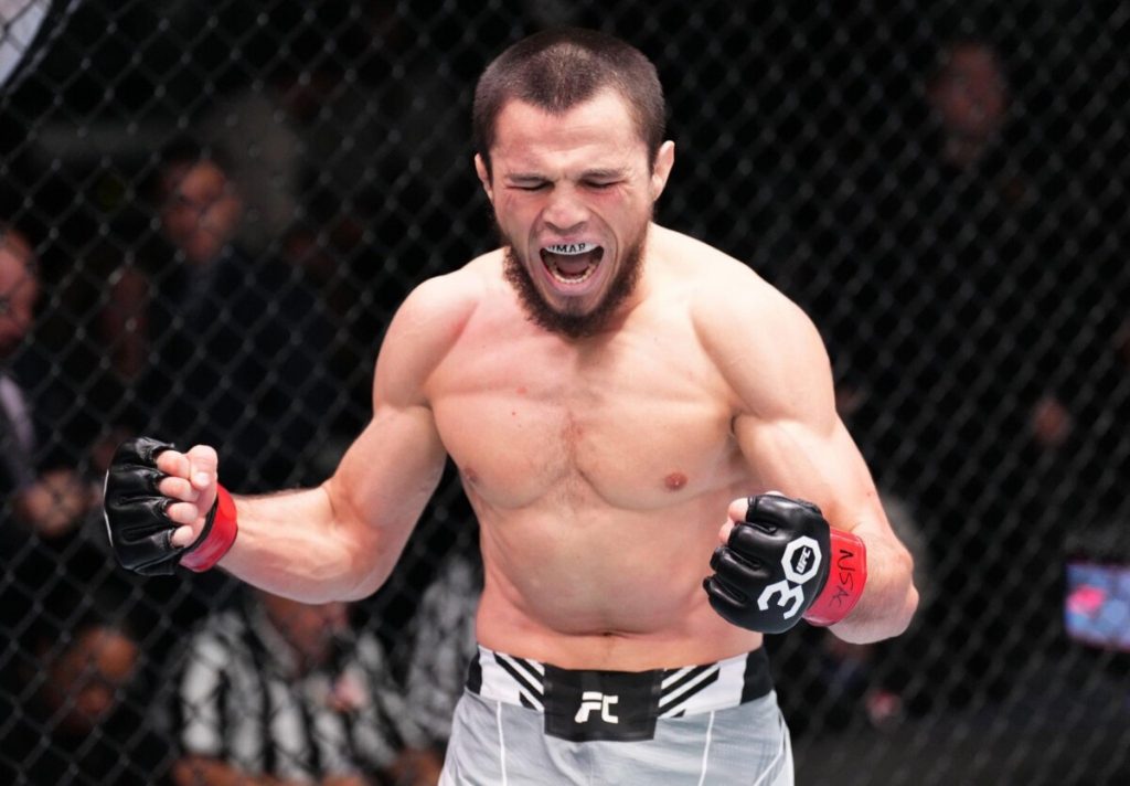 10 Best Fighters of the UFC Who Are Undefeated  