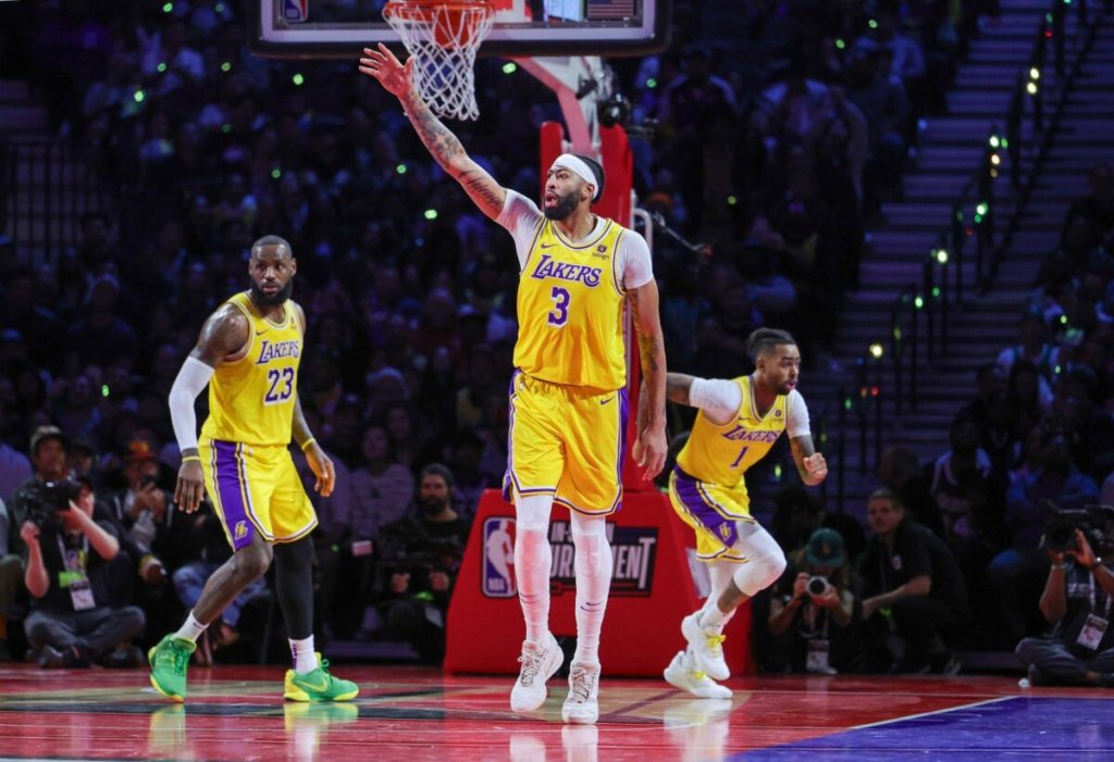 Will Anthony Davis be Playing against the Bulls on Dec 20 ?  