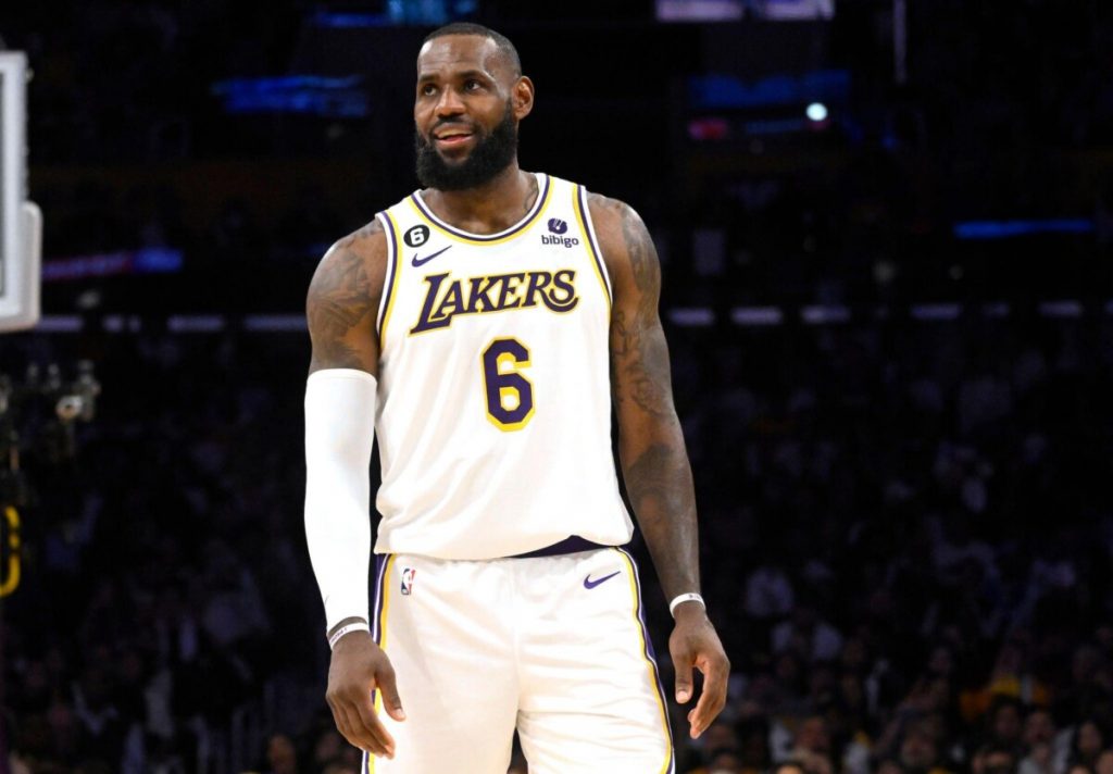 How many times has LeBron James scored 60 points in a game?  