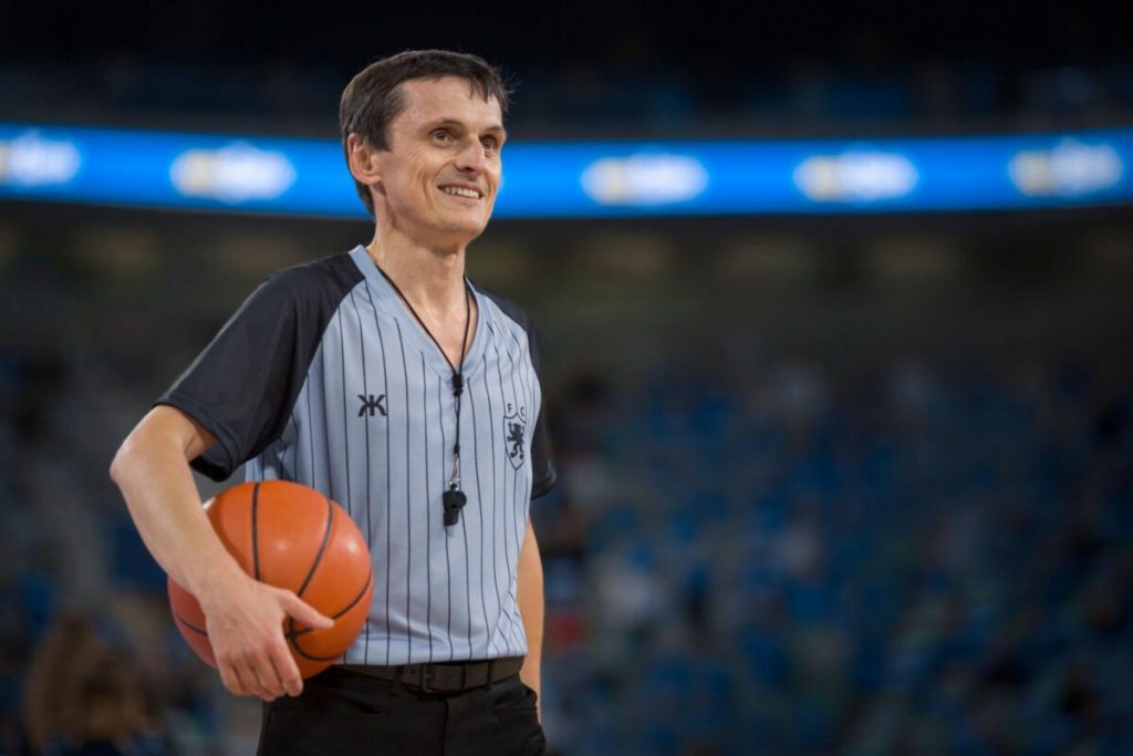 How Much Salary does a NBA Referee Earn ?  