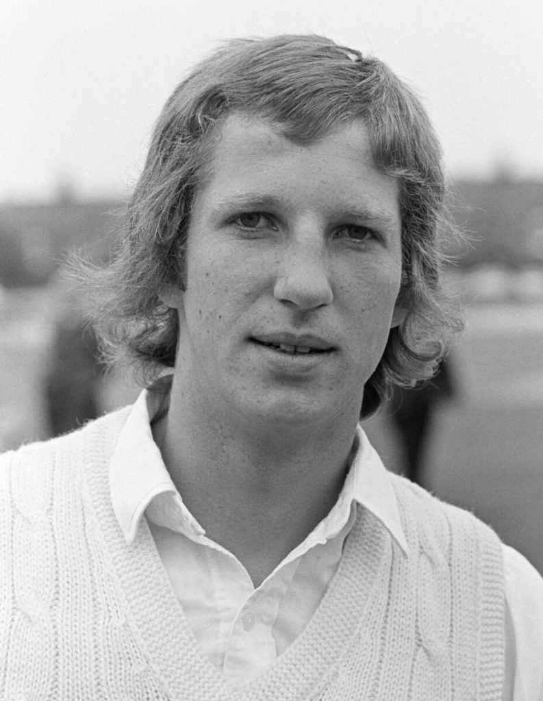 Never Seen Before Throwback Pictures of Famous Cricketers  