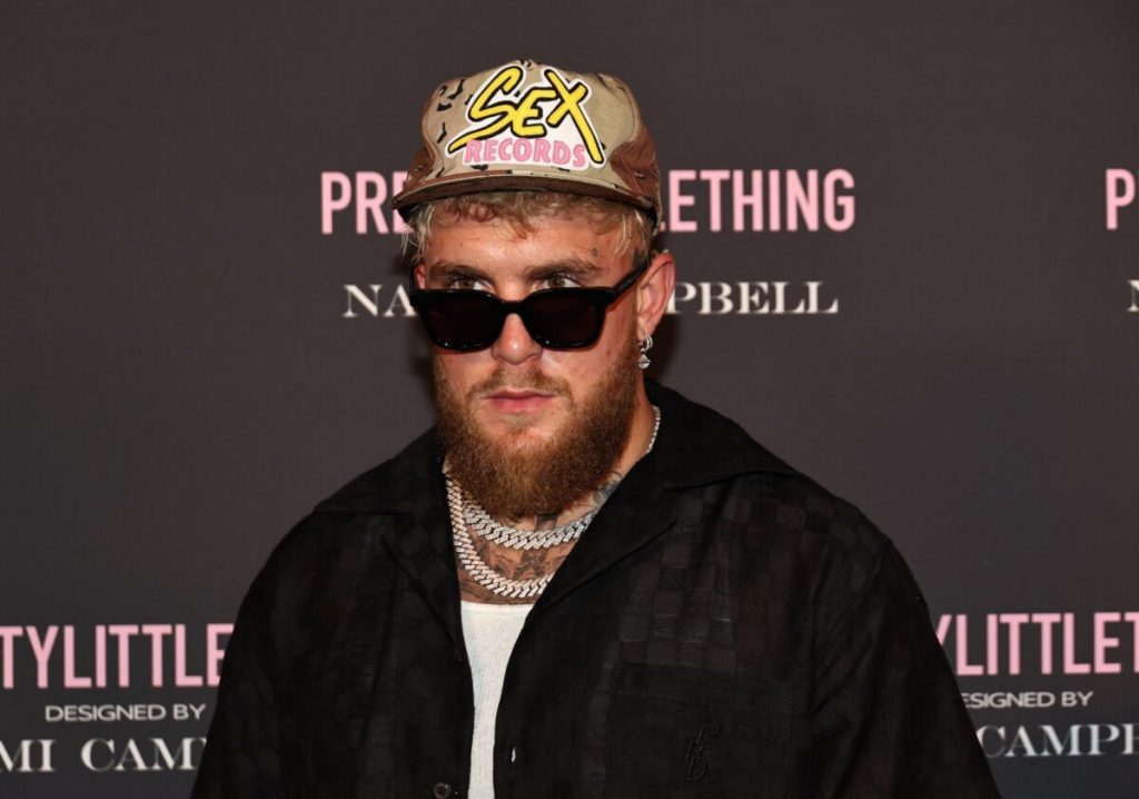 Dillon Danis makes an offer to Jake ahead of his fight  