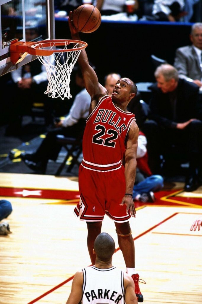 Great NBA Players Whose Careers Cut Short due to Injuries  