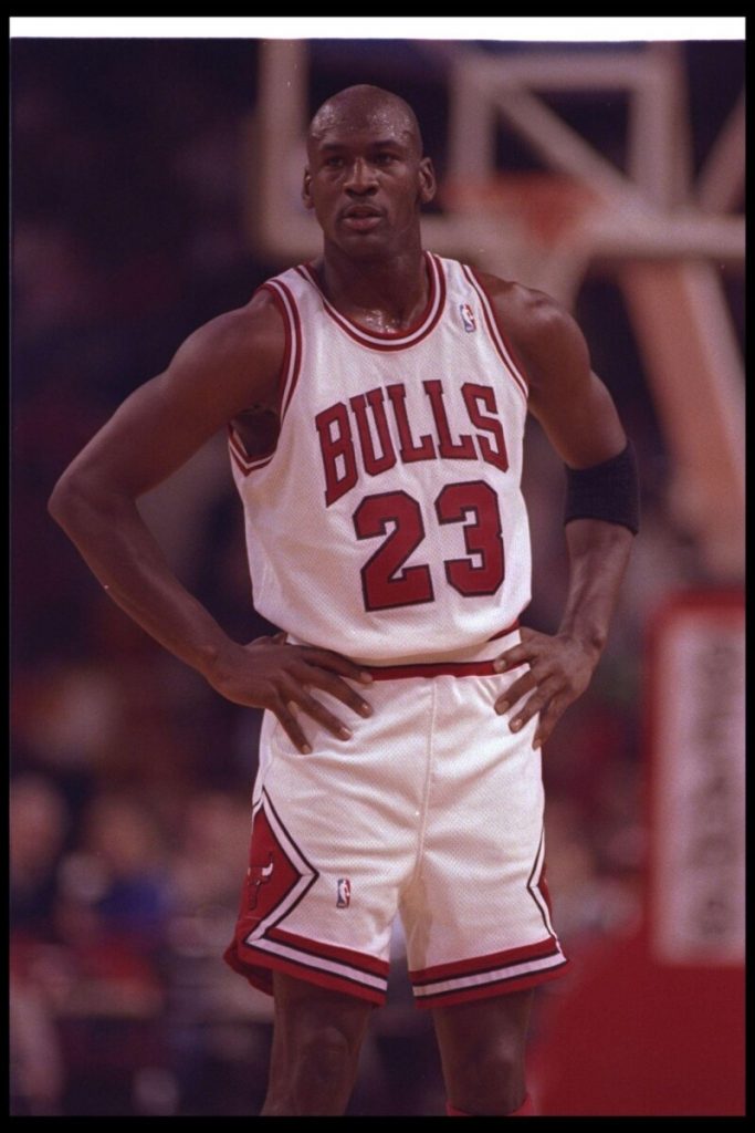 10 Best Seasons of Michael Jordan's Legendary NBA Career  