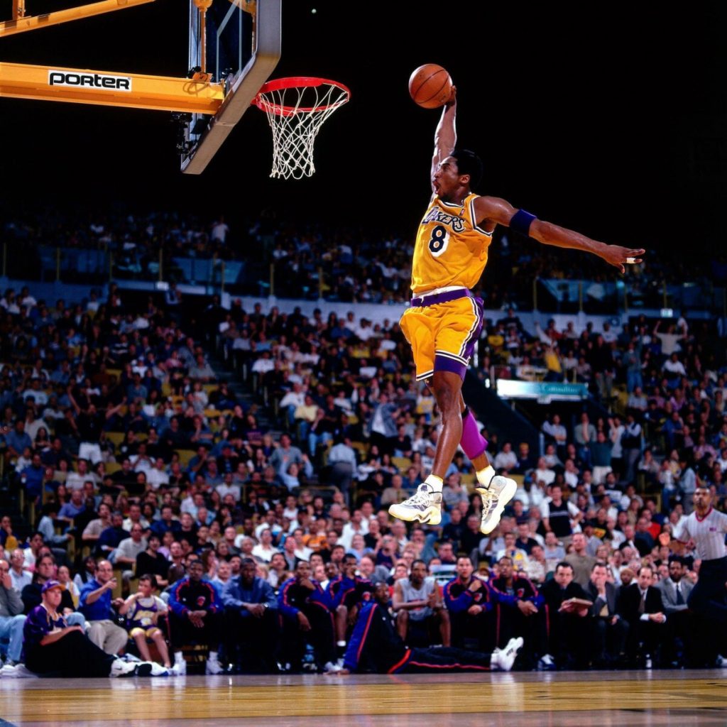 10 Best Seasons Of Kobe Bryant's Iconic NBA Career  
