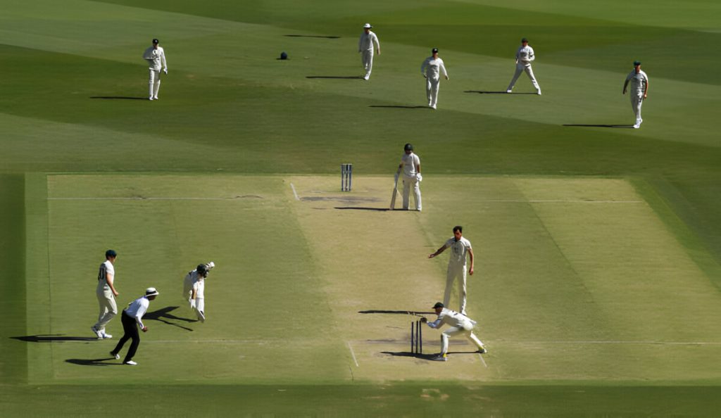 Labuschagne says broken finger not enough to stop him play Labuschagne says broken finger not enough to stop him play