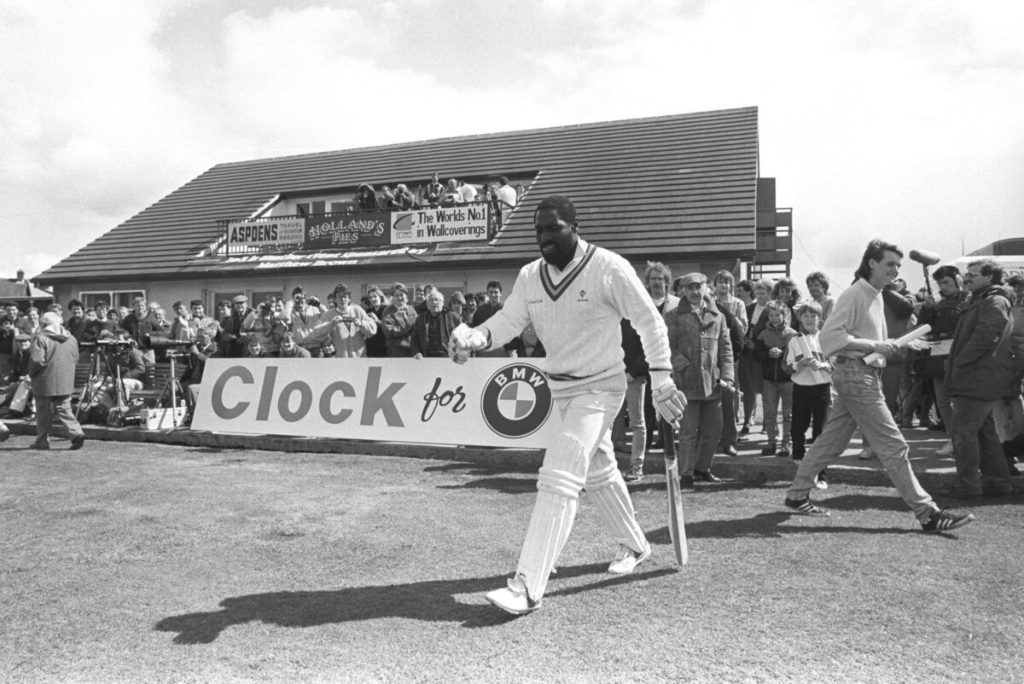 10 of the Best Moments of Vivian Richards' Cricket Career  