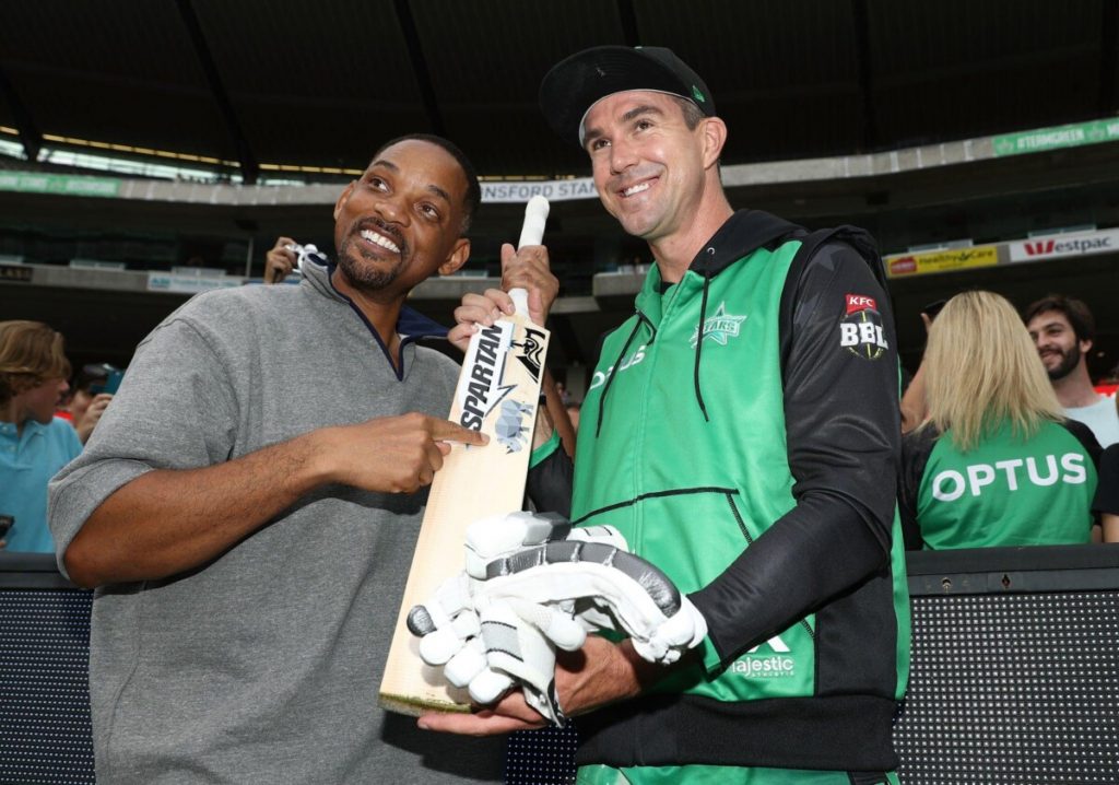 These Celebrities Love Cricket Like all of Us  