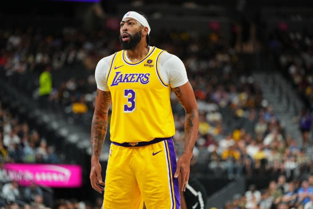 List of Highest-Paid NBA Forwards for the 2023-24 Season  