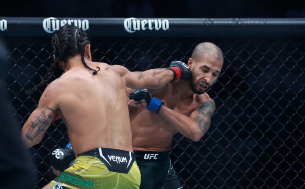 Fans spot hilarious resemblance of Tate in the UFC fighter Fans spot hilarious resemblance of Tate in the UFC fighter