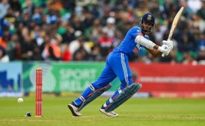 कभी पानीपुरी बेचते थे Yashasvi Jaiswal, अब करोड़ों में छापते है पैसा, जाने कमाई  