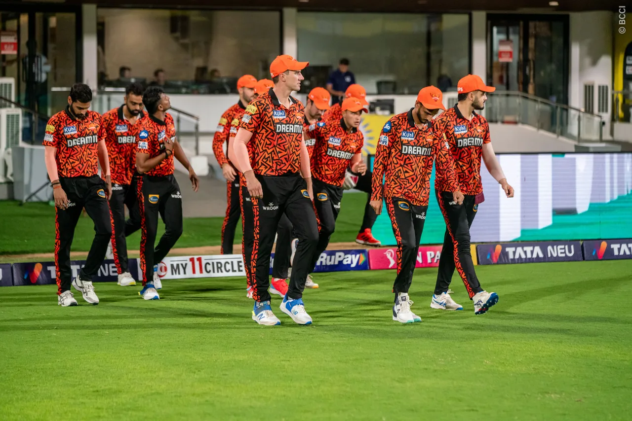 Sunrisers Hyderabad Struggles with Over-Reliance on Head & Sharma  