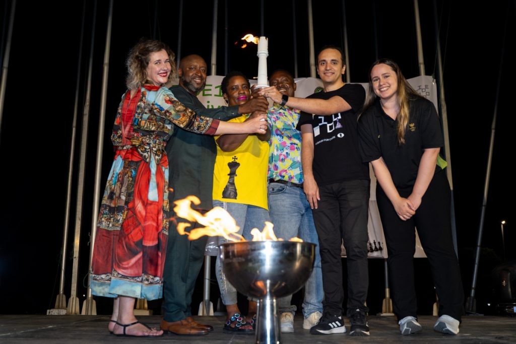 FIDE Torch पहुंची लेटिन अमेरिका, 100वीं वर्षगांठ पर मन रहा है जश्न  