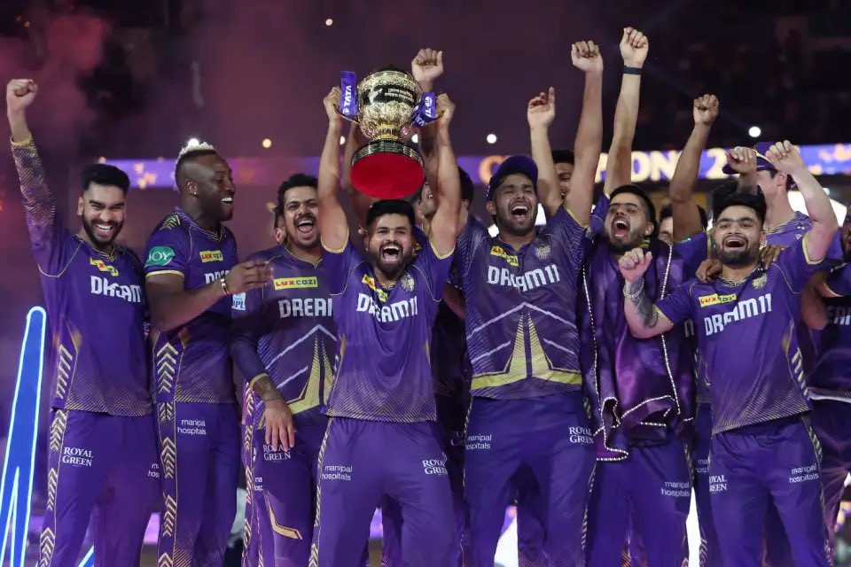 शाहरुख की खुशी, काव्या के आसूं, इन 10 तस्वीर में देखिए IPL Final में KKR की जीत शाहरुख की खुशी, काव्या के आसूं, इन 10 तस्वीर में देखिए IPL Final में KKR की जीत
