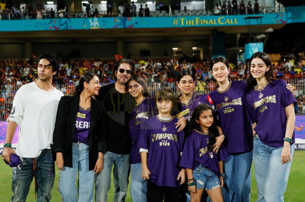 शाहरुख की खुशी, काव्या के आसूं, इन 10 तस्वीर में देखिए IPL Final में KKR की जीत  