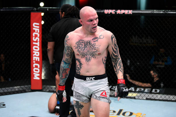 Anthony Smith Clears the Air on Pereira Rivalry: "It Wasn't My F*cking Idea"  