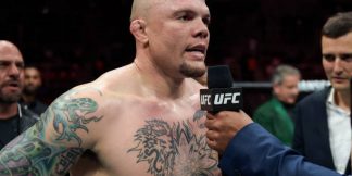 Anthony Smith responds to Pereira’s challenge: ‘I’ll choke the sh*t out of him’  