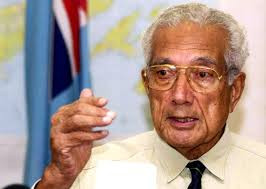 राजनीति में धांसू पारी खेलने वाले 5 क्रिकेटर जो बने प्रधानमंत्री  