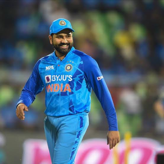 9वां T20 WC खेलेंगे Rohit, तोड़ देंगे ये 5 बड़े रिकॉर्ड! पिछड़ जाएंगे धोनी  