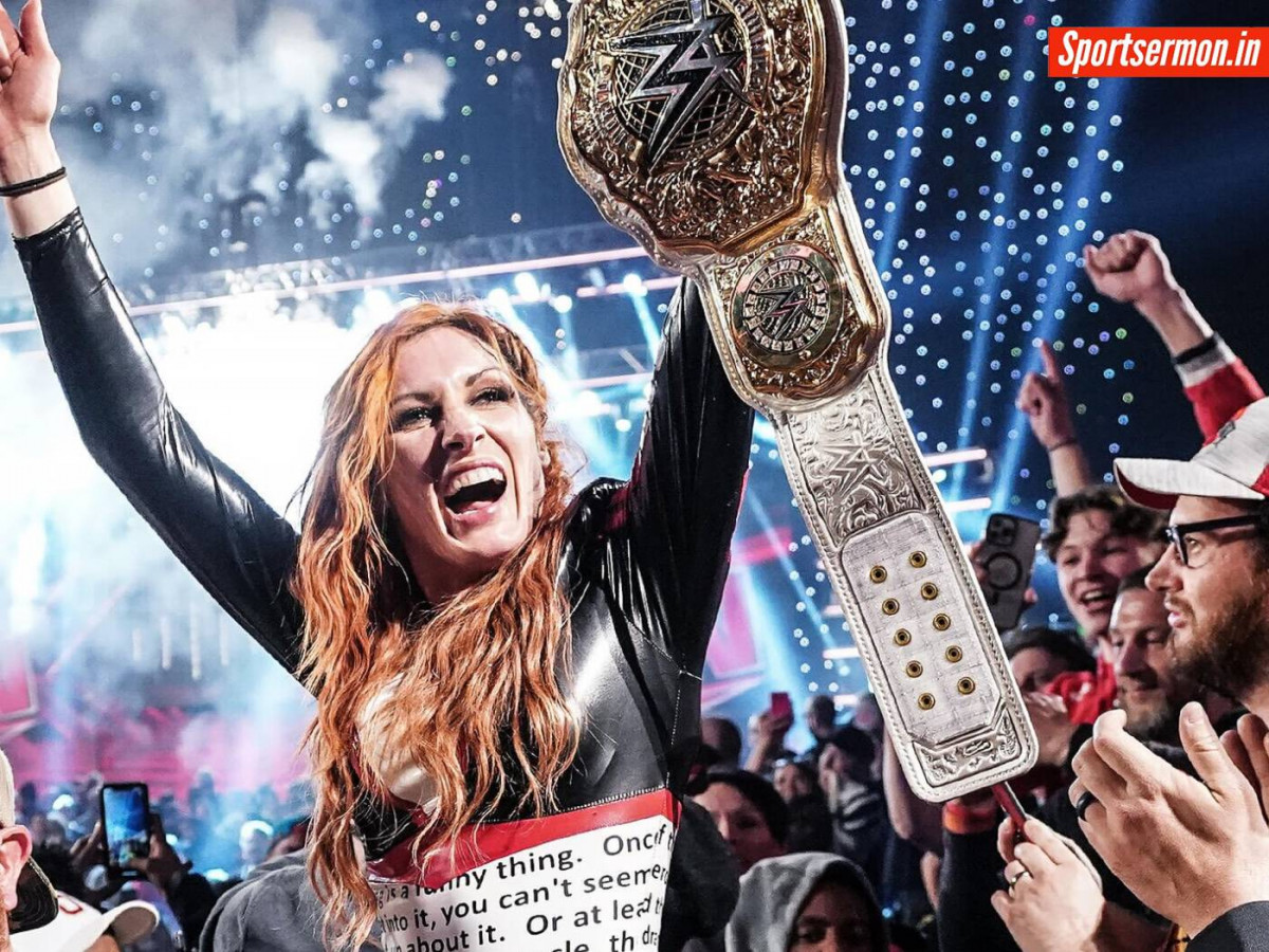 Becky Lynch's WWE contract expires in three weeks, Will she sign a new deal?  