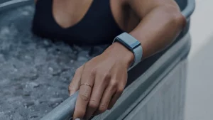 Sania Mirza की कलाई पर भी मशहूर फिटनेस बैंड WHOOP, जानिए किमत  