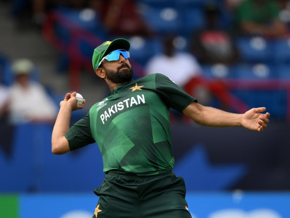 Haris Rauf Involved in Heated Altercation with Fans, PCB Considers Legal Action  