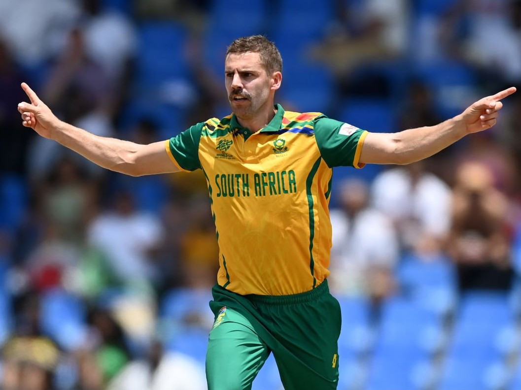 South Africa survive scare to beat USA in thrilling Super 8s opener  