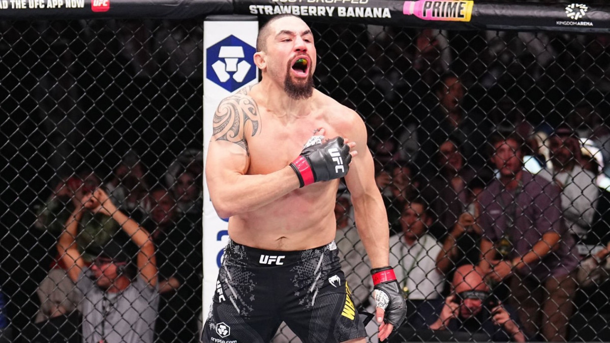 Robert Whittaker Eyes on Adesanya and Du Plessis for Next UFC Bout  