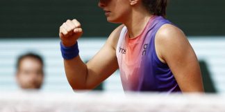 इगा स्वियाटेक की अचानक वापसी से डेनियल कोलिन्स को झटका  