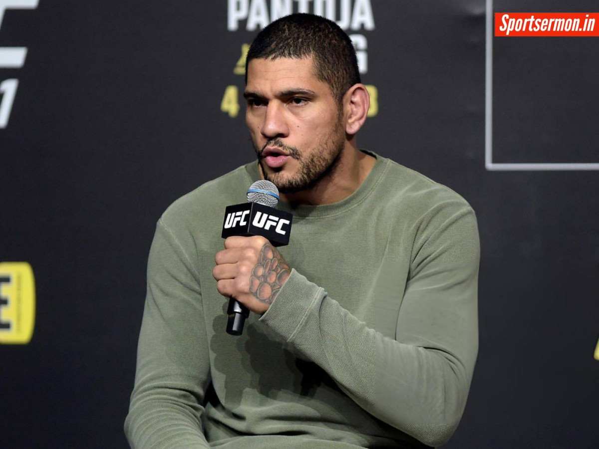 Alex Pereira reacts to Conor McGregor's exit from UFC 303  