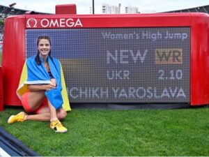 Laura Muir Smashes British Record as World Records Fall at Paris Diamond League  