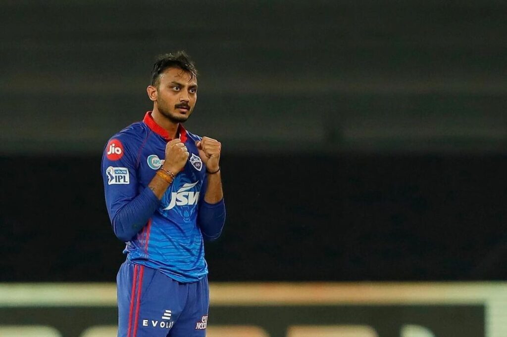 एक साल में कितना पैसा छापते है Axar Patel? जानिए कमाई का सोर्स और Net Worth एक साल में कितना पैसा छापते है Axar Patel? जानिए कमाई का सोर्स और Net Worth
