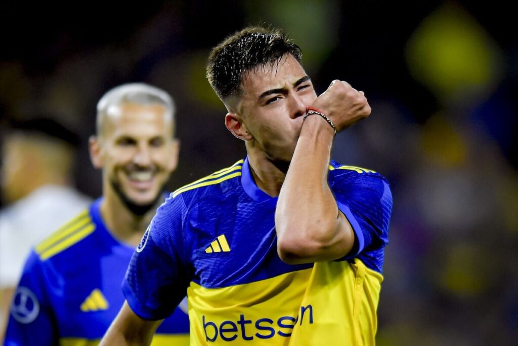 Aaron Anselmino to undergo medical ahead of Chelsea move  