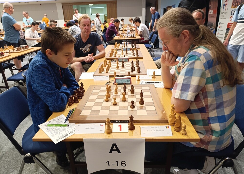 Czech Open 2024 में 14 वर्षीय शतंरजबाज की जीत, भारत के भी चेसबास ने बिखेरा जलवा Czech Open 2024 में 14 वर्षीय शतंरजबाज की जीत, भारत के भी चेसबास ने बिखेरा जलवा