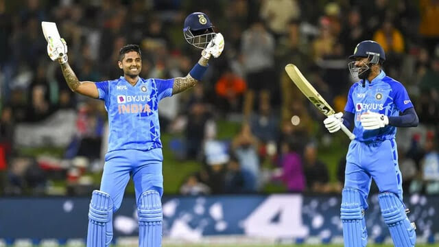 Hardik VS Suryakumar: T20 कप्तानी में किसका मामला है मजबूत?  