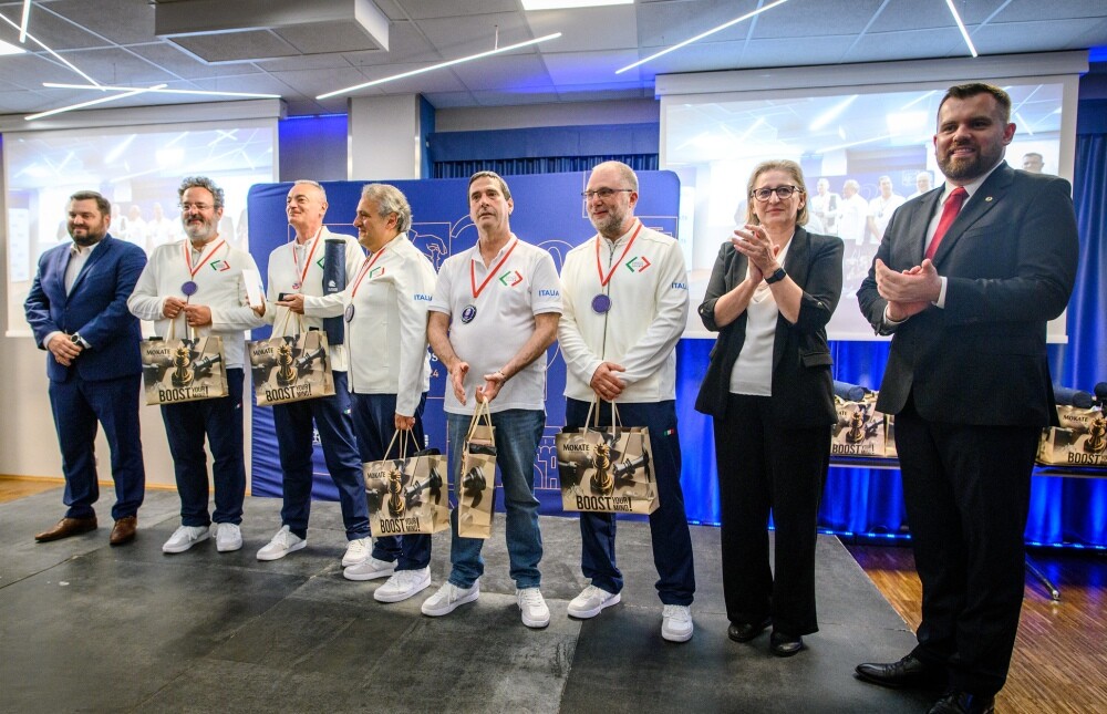 World Senior Team Championship में USA और इंग्लैंड के खिलाड़ियों ने बिखेरा जलवा  