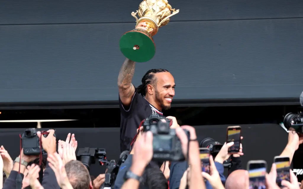 Dutch GP के बाद चर्चा में Lewis Hamilton, बोले- X-रेटेड फैसला  