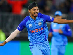 भारत को मिला अगला जहीर खान, कंगारुओं के पसीने छुड़ा देगा यह तेज गेंदबाज  