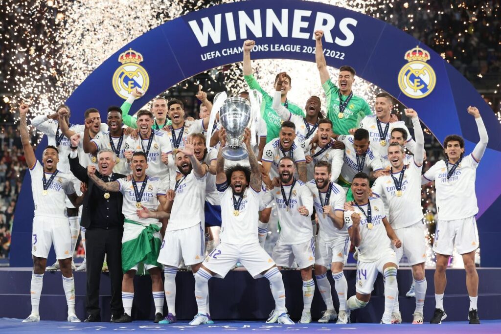 Real Madrid ने फोड़ा कमाई का बम, €1 बिलियन से अधिक कमाने वाला पहला फुटबाल क्लब Real Madrid ने फोड़ा कमाई का बम, €1 बिलियन से अधिक कमाने वाला पहला फुटबाल क्लब